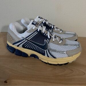 NIke Vomero 5 Since 72’ White Thunder Blue Cream refurbished - Size 9
